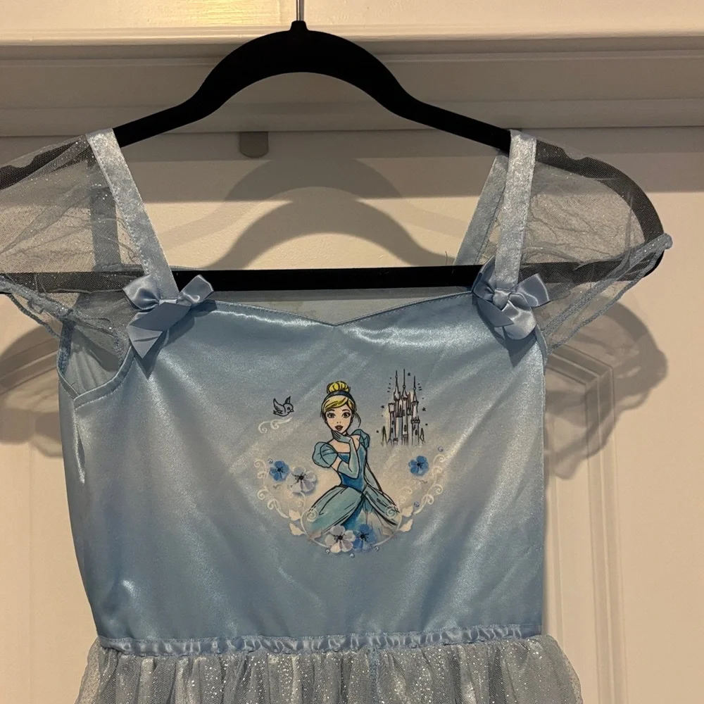 Blue Princess Nightgown  with Embroidered Details - Picture 2 of 4